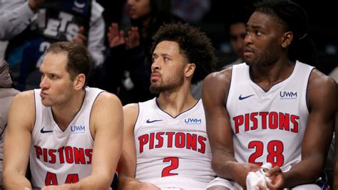 detroit pistons record.